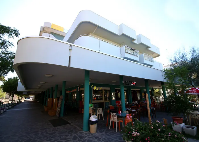 Residenza Giardino Апарт-отель Беллария-Иджеа-Марина