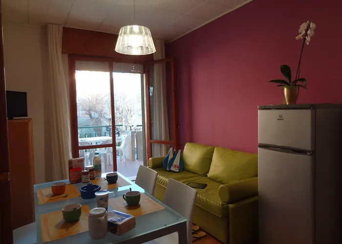 Апарт-отель Residenza Giardino Беллария-Иджеа-Марина