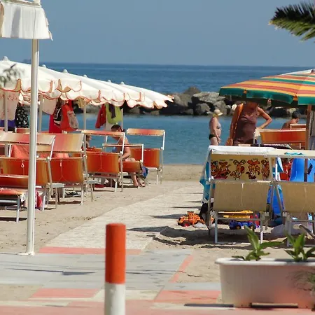 Residenza Giardino 3*