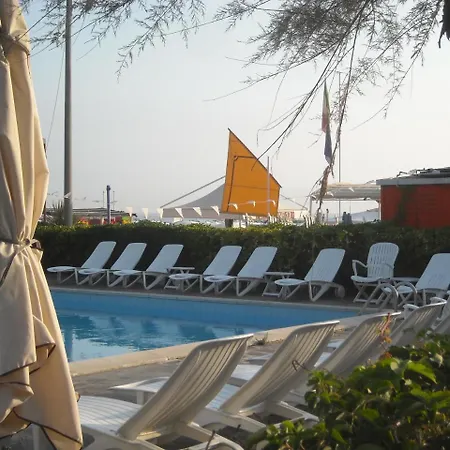 Hotel apartamentowy Residenza Giardino Bellaria-Igea Marina