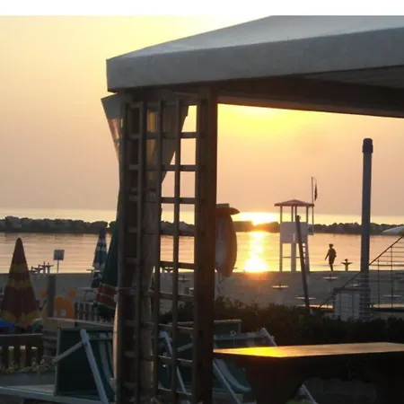 Residenza Giardino Lägenhetshotell Bellaria-Igea Marina